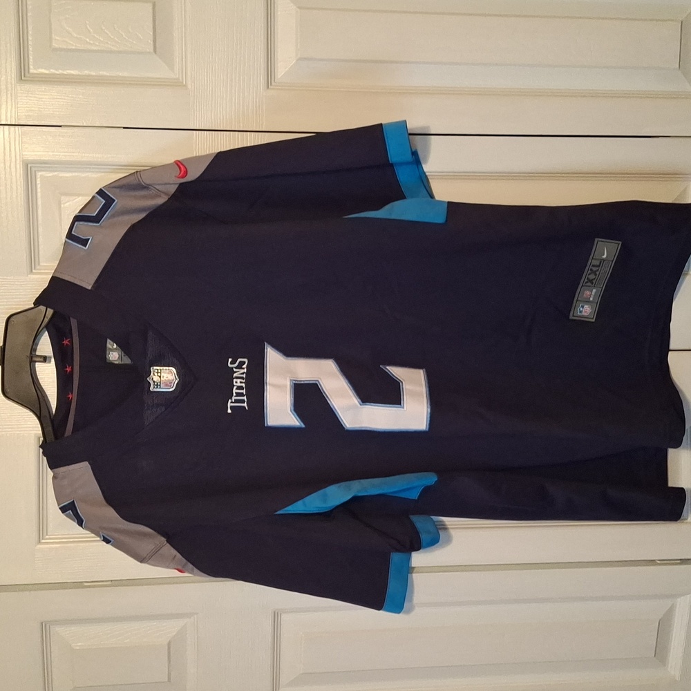 Men titan jones jersey XXL